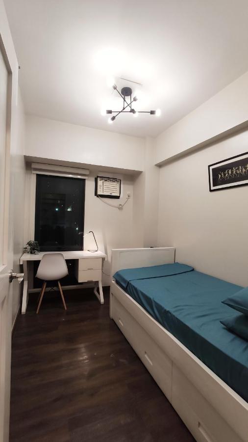 Resort Living Condominium Unit In Metro Manila Exterior foto