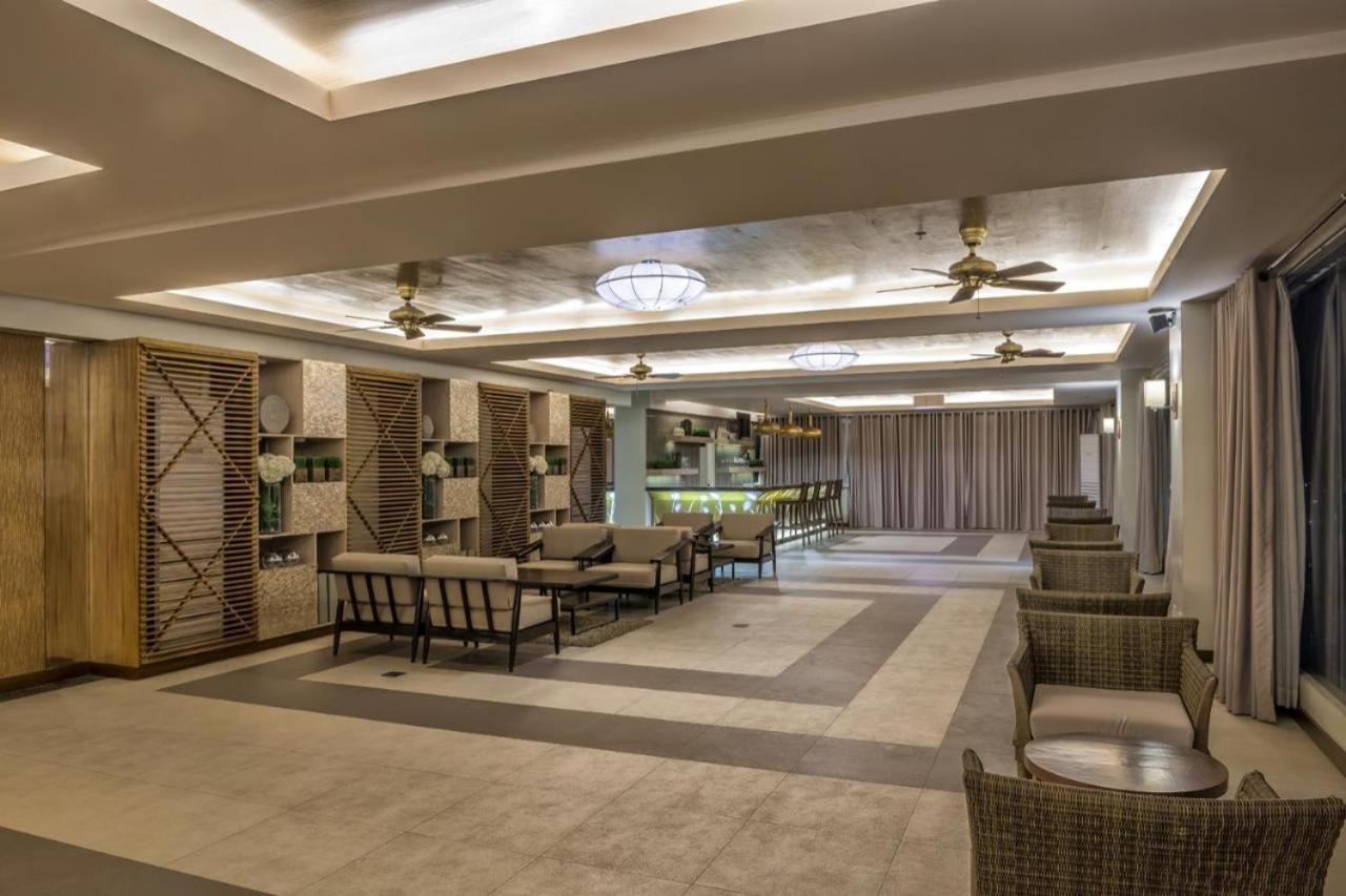 Resort Living Condominium Unit In Metro Manila Exterior foto